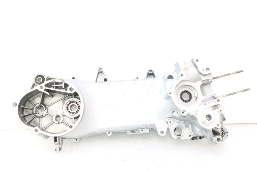 photo de CARTER MOTEUR GAUCHE PIAGGIO FLY 2T 50 (2004 - 2017) - Détail de la pièce