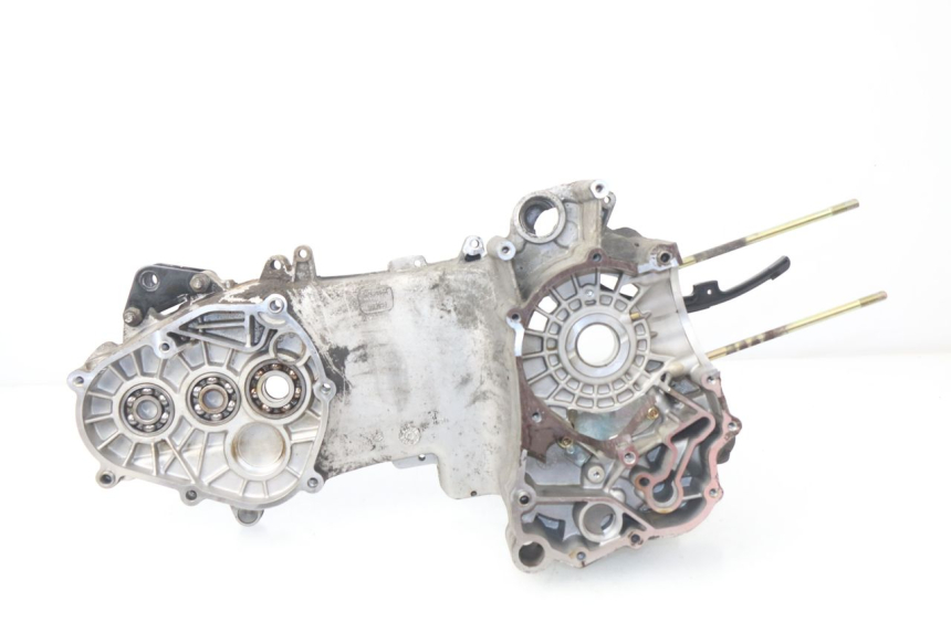 photo de CARTER MOTEUR GAUCHE PIAGGIO FLY 125 (2005 - 2012) - Détail de la pièce