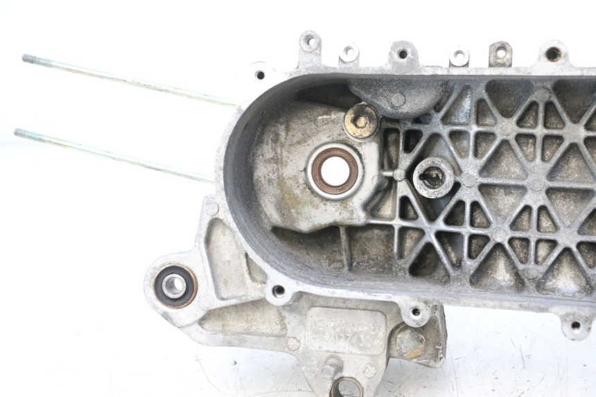 photo de CARTER MOTEUR GAUCHE SYM JET 14 4T 50 (2018 - 2022) - Zoom composants