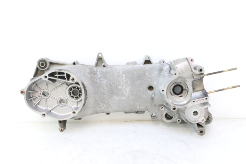 photo de CARTER MOTEUR GAUCHE PIAGGIO LIBERTY 50 (1998 - 2003) - Focus structure