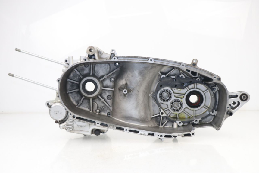 photo de CARTER MOTEUR GAUCHE SYM MAXSYM I 400 (2011 - 2016)