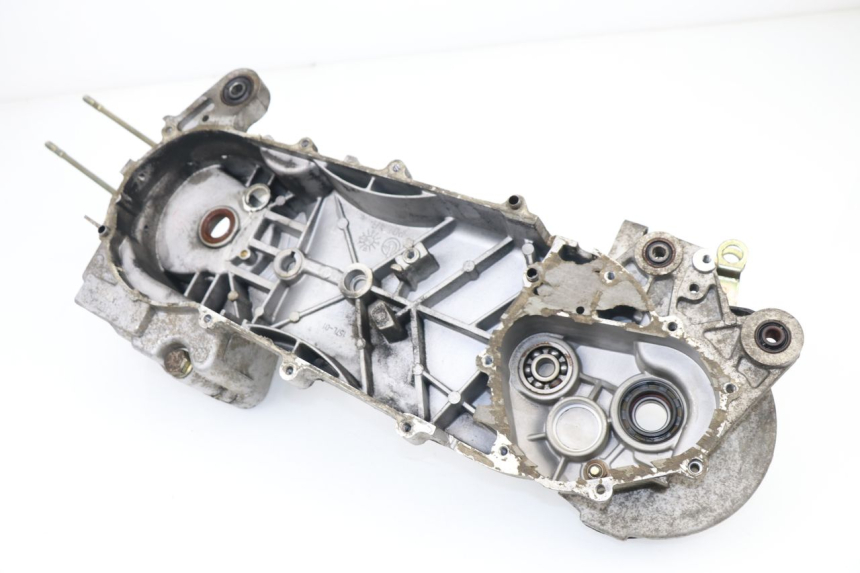 photo de CARTER MOTEUR GAUCHE REVATTO FUTURA GT 125 (2006 - 2008)