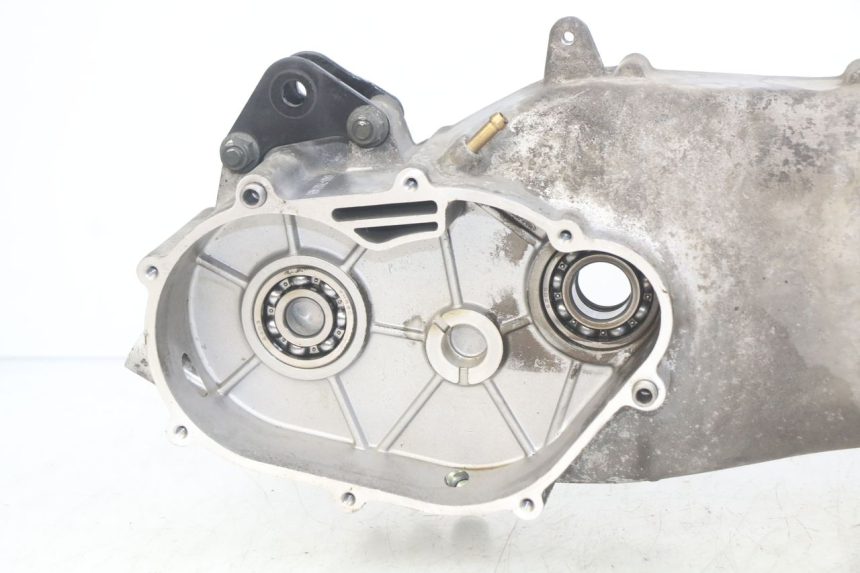 photo de CARTER MOTEUR GAUCHE APRILIA SCARABEO LIGHT 125 (2007 - 2011)