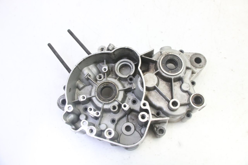 photo de CARTER MOTEUR GAUCHE DERBI SENDA SM DRD 50 (2008 - 2013)