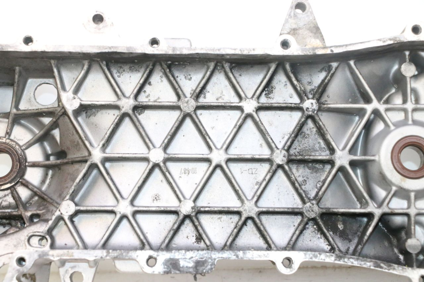 photo de CARTER MOTEUR GAUCHE APRILIA SR 2T 50 (2012 - 2017) - Zoom qualité