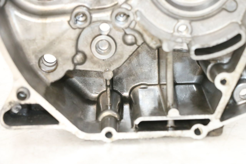 photo de CARTER MOTEUR GAUCHE YAMAHA TTR 125 (2000 - 2020) - Autre angle de vue