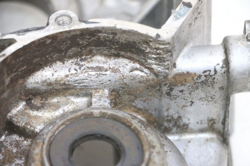 photo de CARTER MOTEUR GAUCHE YAMAHA TTR 125 (2000 - 2020) - État de surface