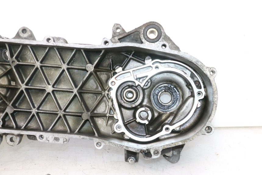 photo de CARTER MOTEUR GAUCHE PIAGGIO VESPA S 2T 50 (2007 - 2014) - Détail de la pièce