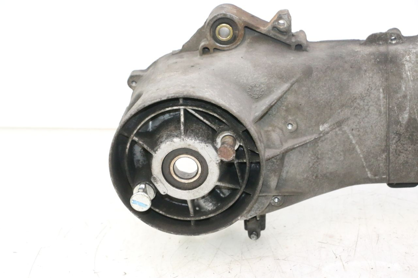 photo de CARTER MOTEUR GAUCHE PIAGGIO VESPA S 2T 50 (2007 - 2014) - Points de fixation