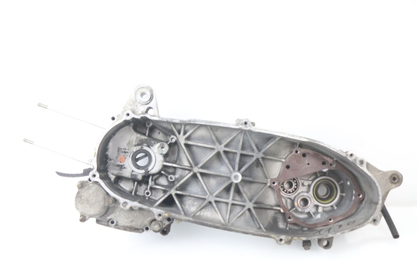 photo de CARTER MOTEUR GAUCHE YAMAHA XMAX X-MAX 125 (2006 - 2009)