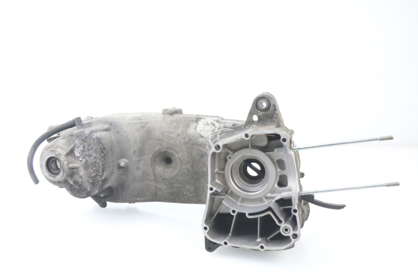 photo de CARTER MOTEUR GAUCHE YAMAHA XMAX X-MAX 125 (2006 - 2009)