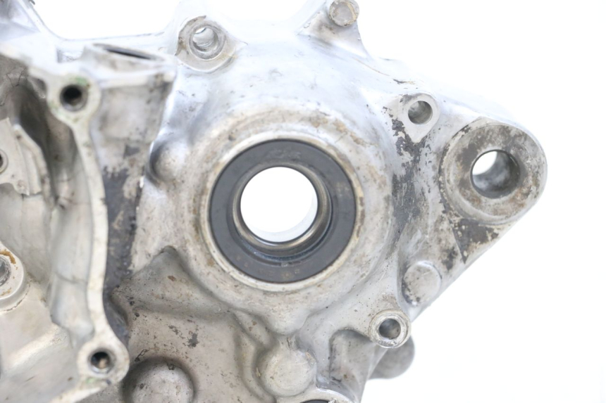 photo de Left engine crankcase YAMAHA YZ 85 (2002 - 2018)