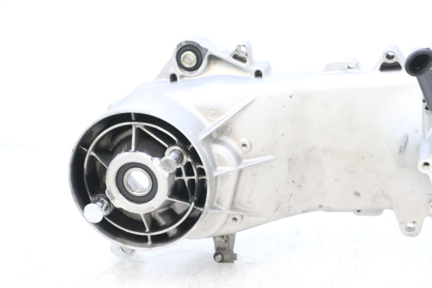 photo de CARTER MOTEUR GAUCHE PIAGGIO ZIP 2T 50 (2009 - 2019) - Gros plan technique