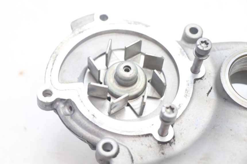 photo de CARTER POMPE A EAU BMW C SPORT 650 (2015 - 2021) - Zoom état d’usage