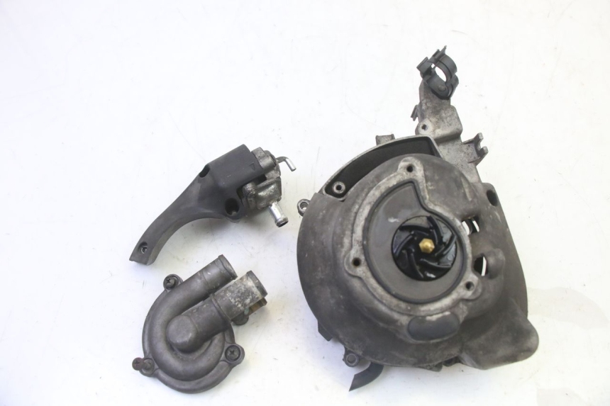 photo de CARTER POMPE A EAU PIAGGIO XEVO - X EVO 125 (2007 - 2016)
