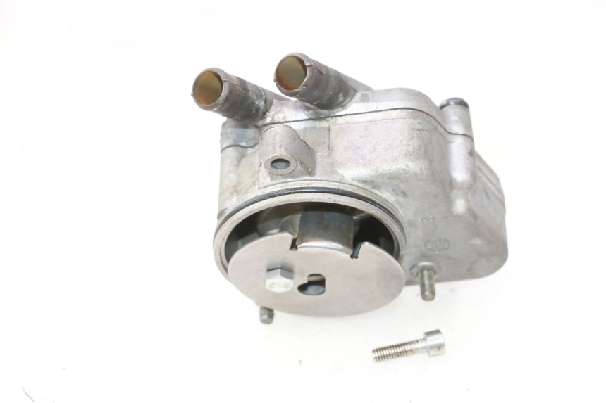 photo de CARTER POMPE A EAU YAMAHA YP MAJESTY 125 (1998 - 2001) - Zoom état d’usage