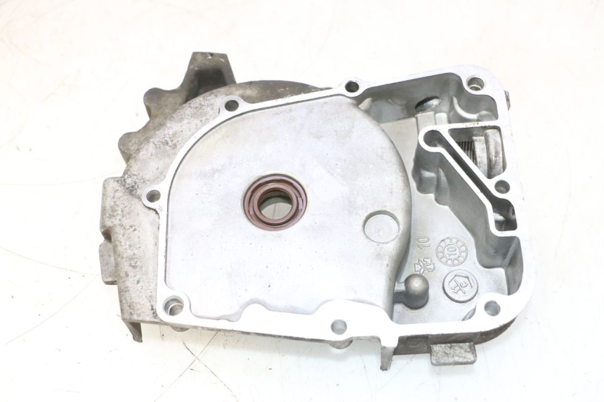 photo de CARTER STATOR PEUGEOT KISBEE 4T 50 (2018 - 2022) - Zoom état d’usage
