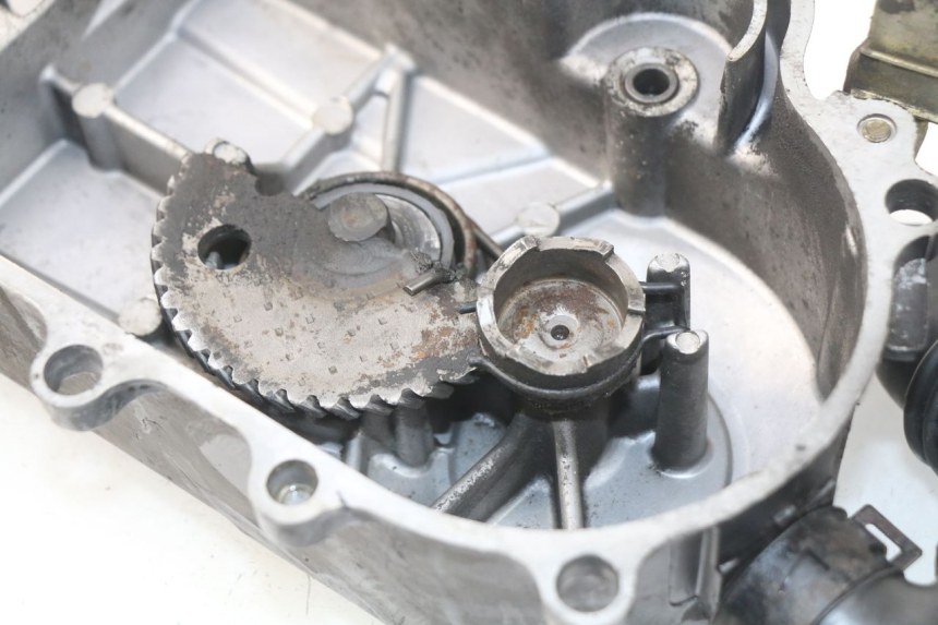 photo de CARTER VARIATEUR KYMCO AGILITY CITY 4T 50 (2008 - 2016) - Autre angle de vue