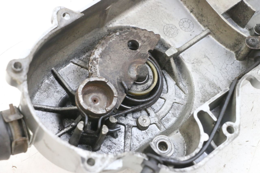 photo de CARTER VARIATEUR PEUGEOT KISBEE 4T 50 (2010 - 2017) - Points de fixation