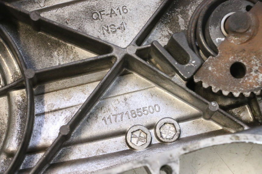 photo de CARTER VARIATEUR PEUGEOT LUDIX PRO 2T 50 (2010 - 2017) - Gros plan technique