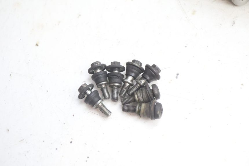 photo de CARTER VARIATEUR KYMCO LIKE 4T 50 (2019 - 2025) - Points de fixation
