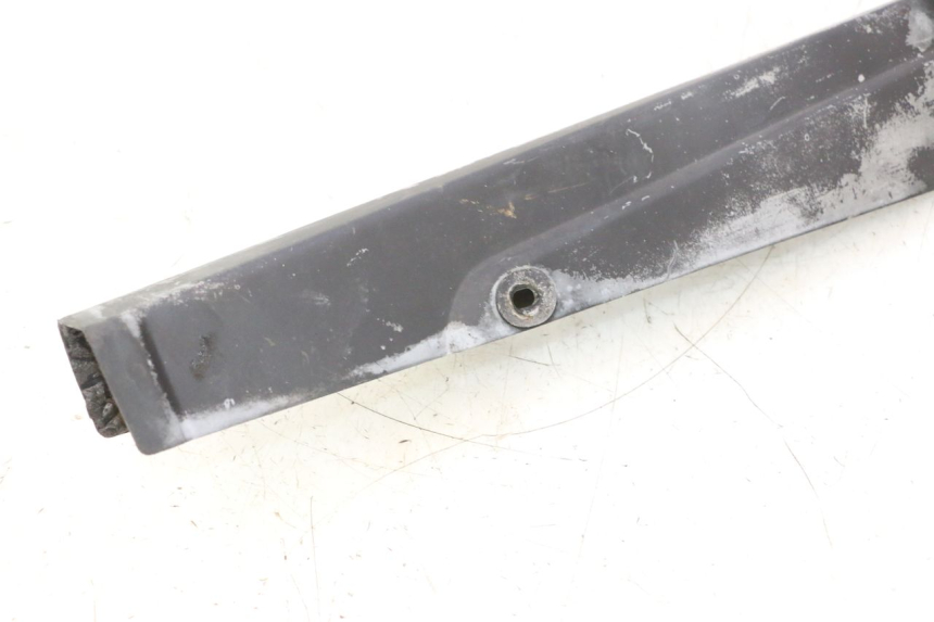 photo de CARTER DE CHAINE HONDA CB TWO FIFTY 250 (1991 - 2002) - Gros plan technique