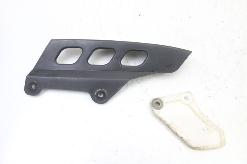 photo de CARTER DE CHAINE YAMAHA TTR 125 (2000 - 2020)