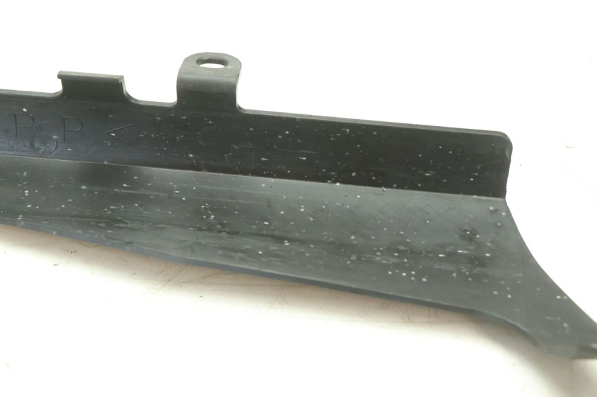 photo de CARTER DE CHAINE YAMAHA YZF R6 600 (2008 - 2009) - Points de fixation