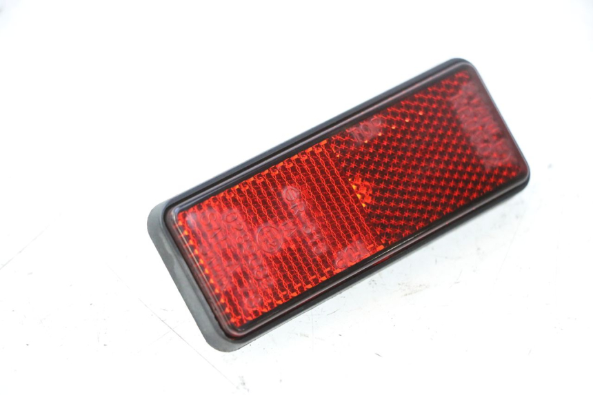 photo de CATADIOPTRE HONDA FJS SILVER WING SILVERWING 400 (2005 - 2008) - Zoom état d’usage