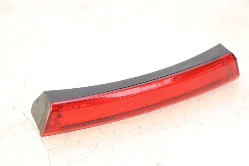 photo de CATADIOPTRE PIAGGIO MP3 125 (2006 - 2014) - Autre angle de vue