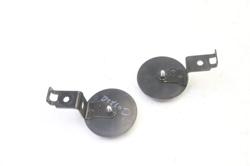 photo de CATADIOPTRE YAMAHA XMAX X-MAX 125 (2021 - 2025) - Autre angle de vue