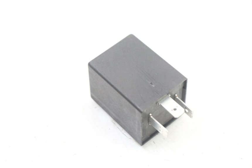 photo de CENTRALE CLIGNOTANTE BMW C1 125 (2000 - 2003)