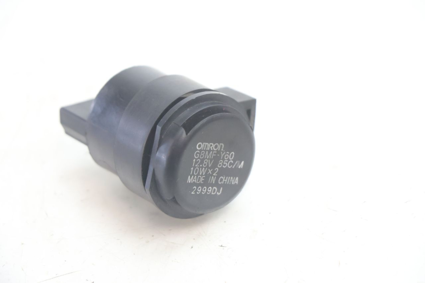 photo de CENTRALE CLIGNOTANTE YAMAHA BW'S BWS 125 (2010 - 2013) - Détail de la pièce