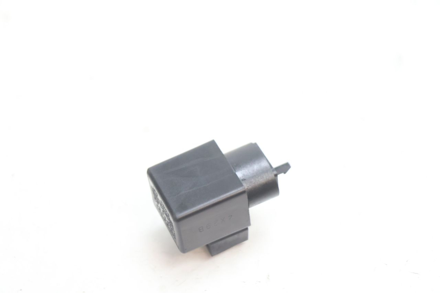 photo de CENTRALE CLIGNOTANTE HONDA CB F HORNET 600 (2005 - 2006) - Vue principale