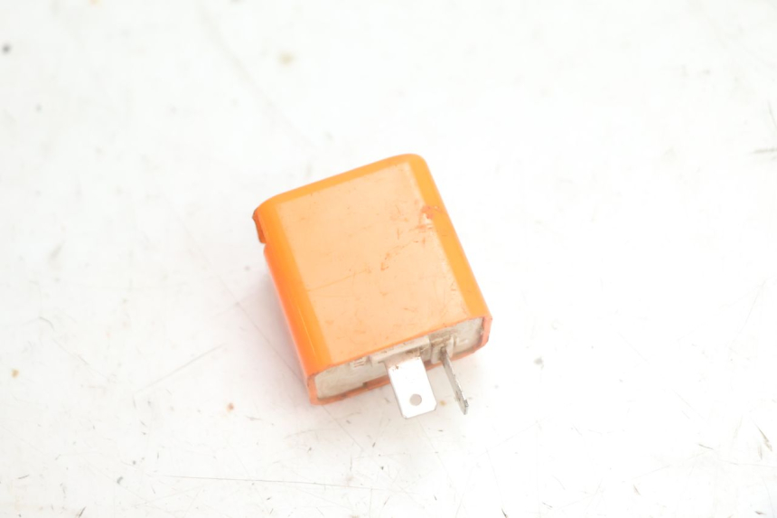 photo de CENTRALE CLIGNOTANTE SUZUKI DR S 600 (1985 - 1989) - Vue principale