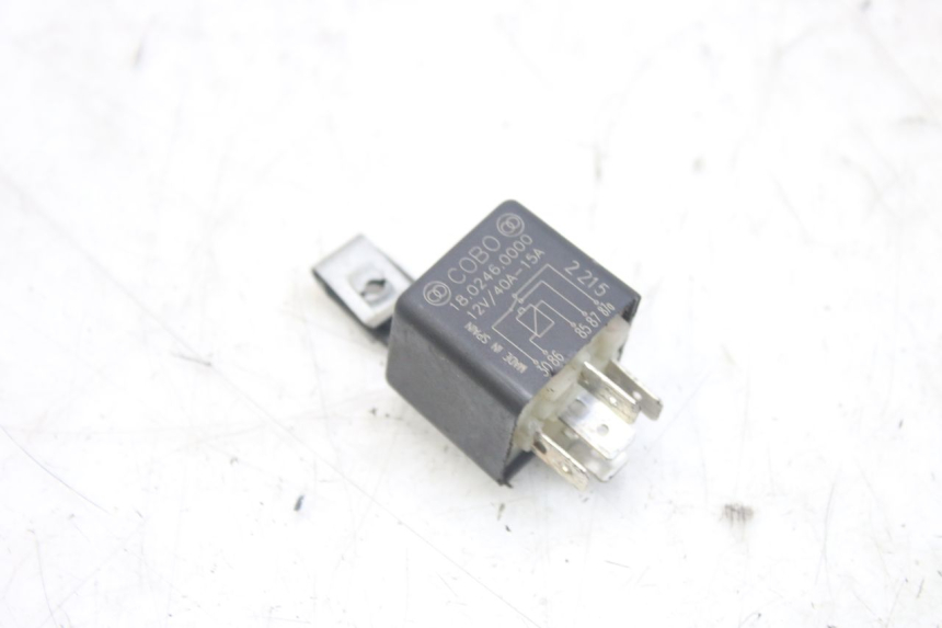 photo de CENTRALE CLIGNOTANTE PIAGGIO FLY 4T 50 (2013 - 2017)