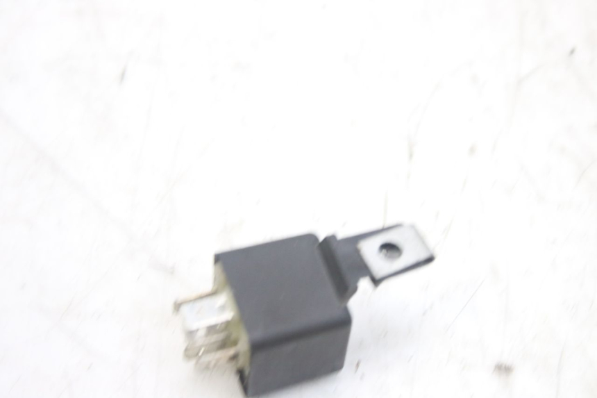 photo de CENTRALE CLIGNOTANTE PIAGGIO FLY 4T 50 (2013 - 2017)
