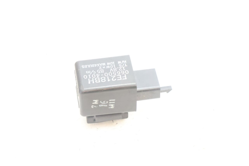 photo de CENTRALE CLIGNOTANTE YAMAHA FZ8 800 (2010 - 2016) - Détail de la pièce