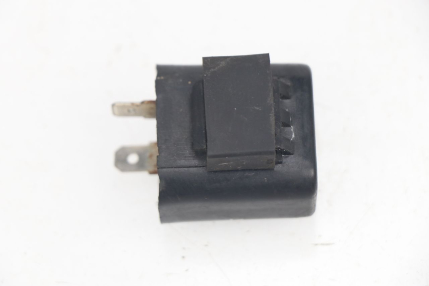photo de CENTRALE CLIGNOTANTE SUZUKI GN 125 (1997 - 2000)
