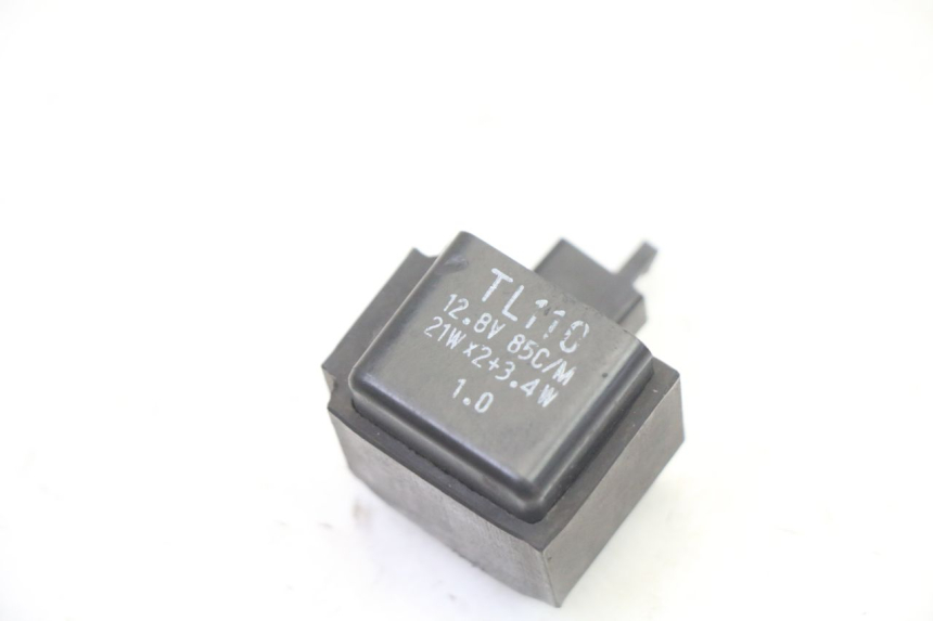 photo de CENTRALE CLIGNOTANTE SUZUKI GS GSE 500 (2001 - 2003)