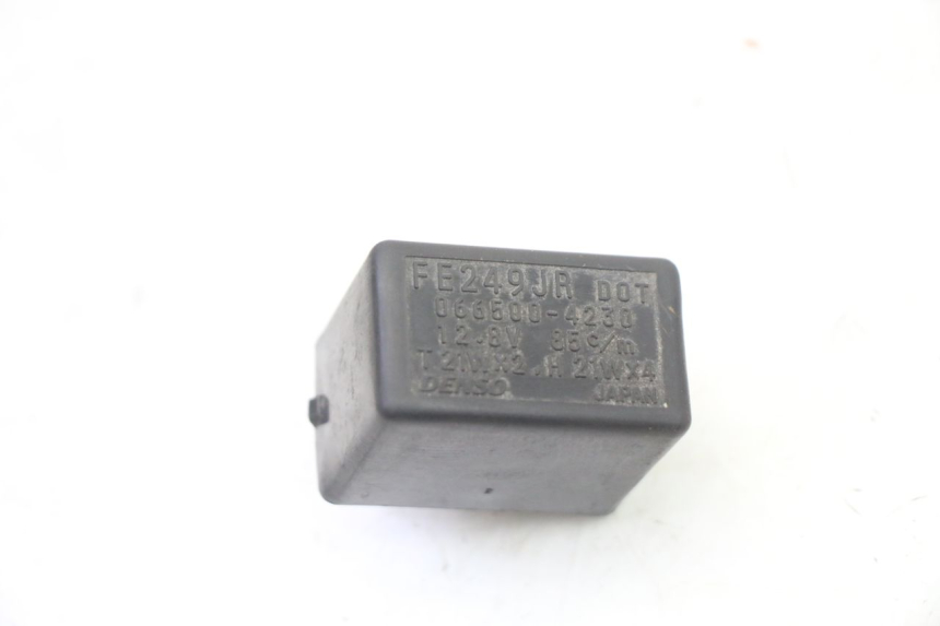 photo de CENTRALE CLIGNOTANTE SUZUKI GSR 750 (2011 - 2017)
