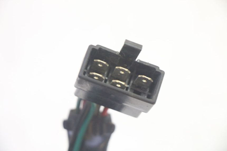 photo de CENTRALE CLIGNOTANTE SYM GTS EVO 125 (2009 - 2013) - Vue d’ensemble