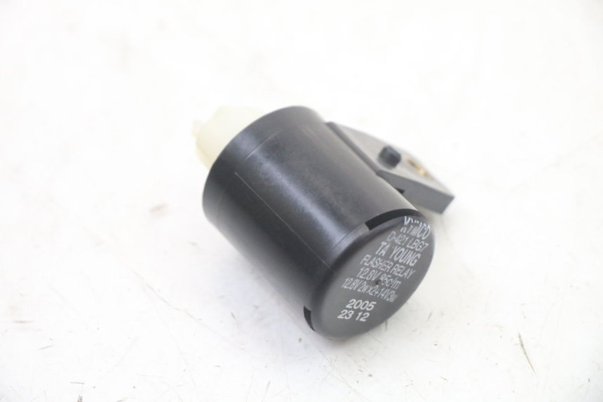 photo de CENTRALE CLIGNOTANTE KYMCO PEOPLE S 125 (2000 - 2008)