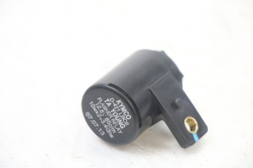 photo de CENTRALE CLIGNOTANTE KYMCO XCITING 500 (2007 - 2010)