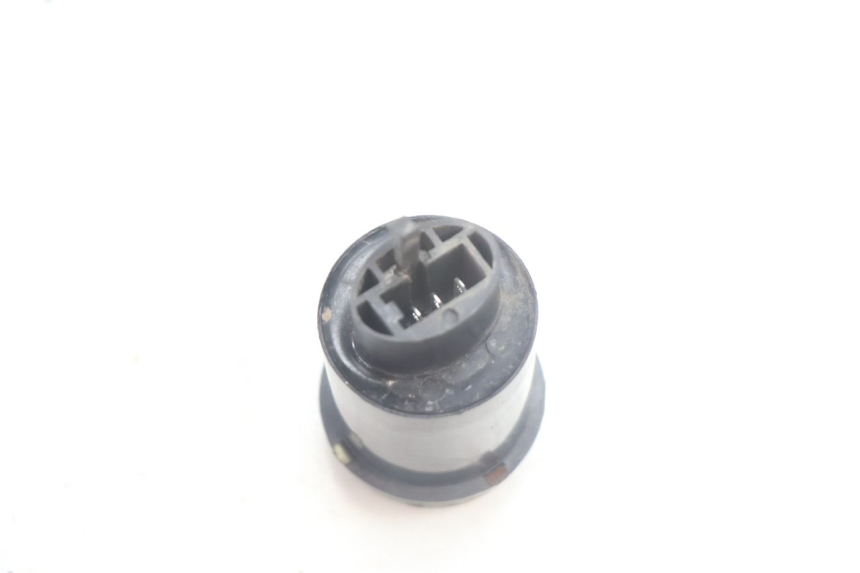 photo de CENTRALE CLIGNOTANTE KYMCO LIKE 125 (2009 - 2016) - Zoom état d’usage