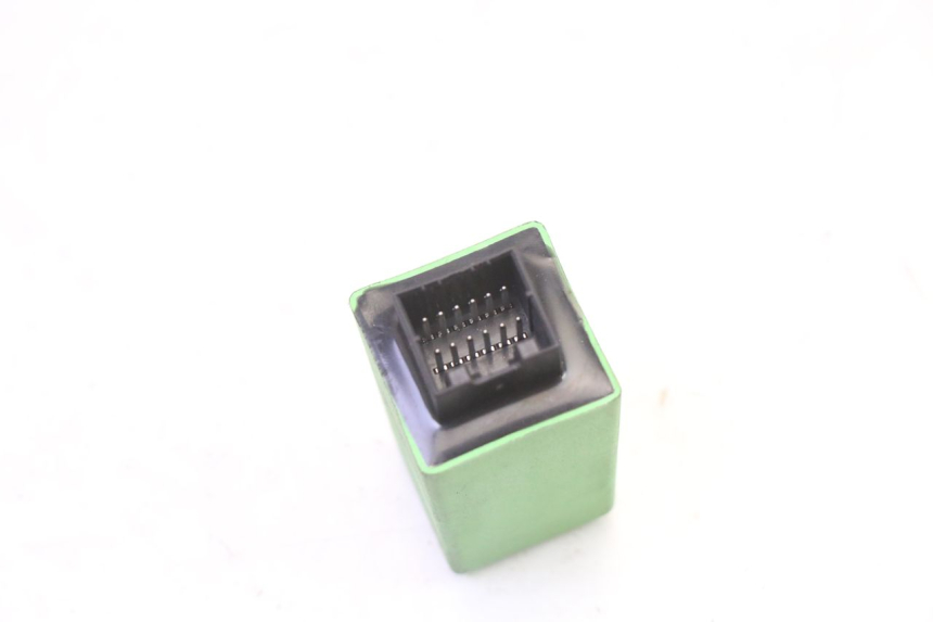 photo de CENTRALE CLIGNOTANTE PIAGGIO MP3 HPE 310 (2024 - 2025)