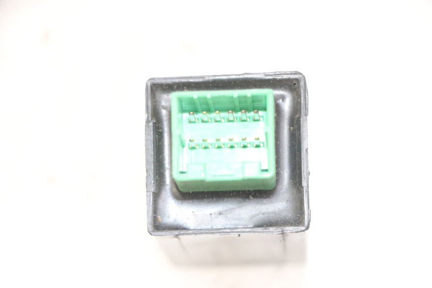 photo de CENTRALE CLIGNOTANTE PIAGGIO MP3 LT 300 (2010 - 2016)