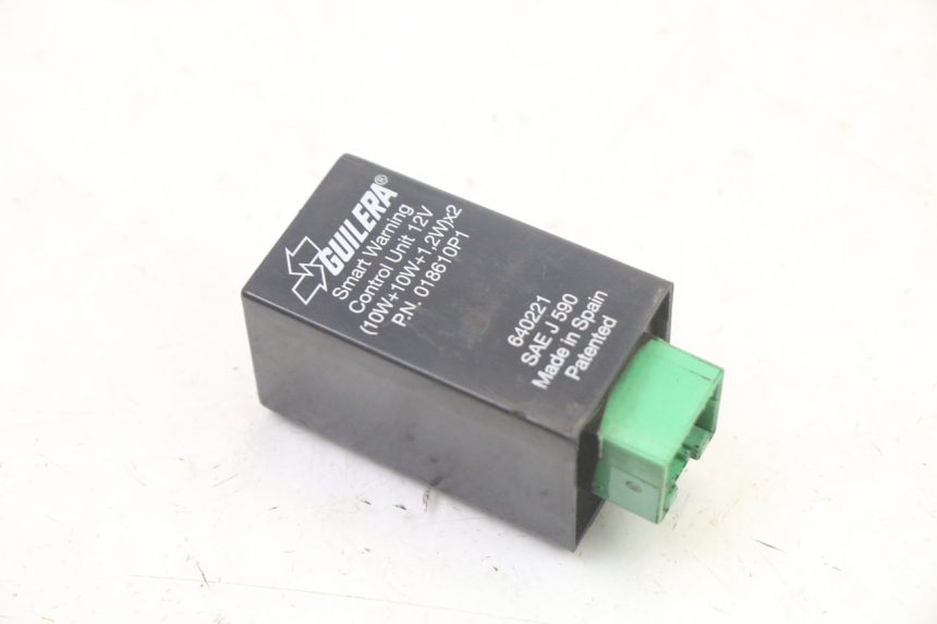 photo de CENTRALE CLIGNOTANTE PIAGGIO MP3 500 (2011 - 2015)