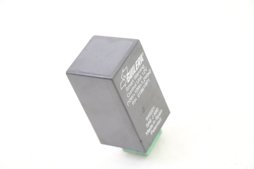 photo de CENTRALE CLIGNOTANTE PIAGGIO MP3 500 (2011 - 2015)