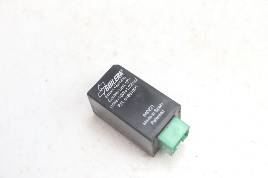 photo de CENTRALE CLIGNOTANTE PIAGGIO MP3 125 (2006 - 2014) - Vue principale